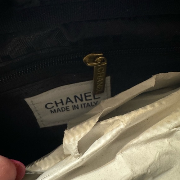 CHANEL Black Interior with Gold Zipper Accent - Picture 3 of 4